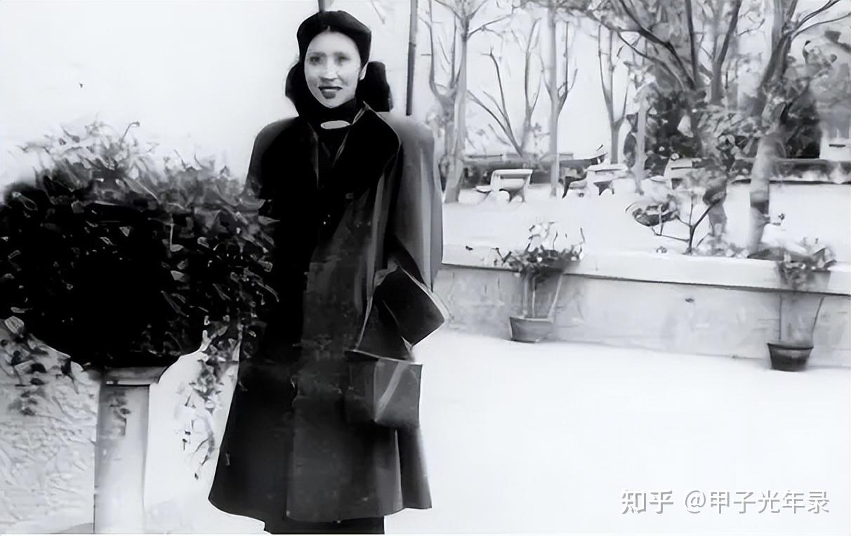 2007年,王玉龄站在丈夫张灵甫阵亡处,留下1张合影和四个大字 - 知乎