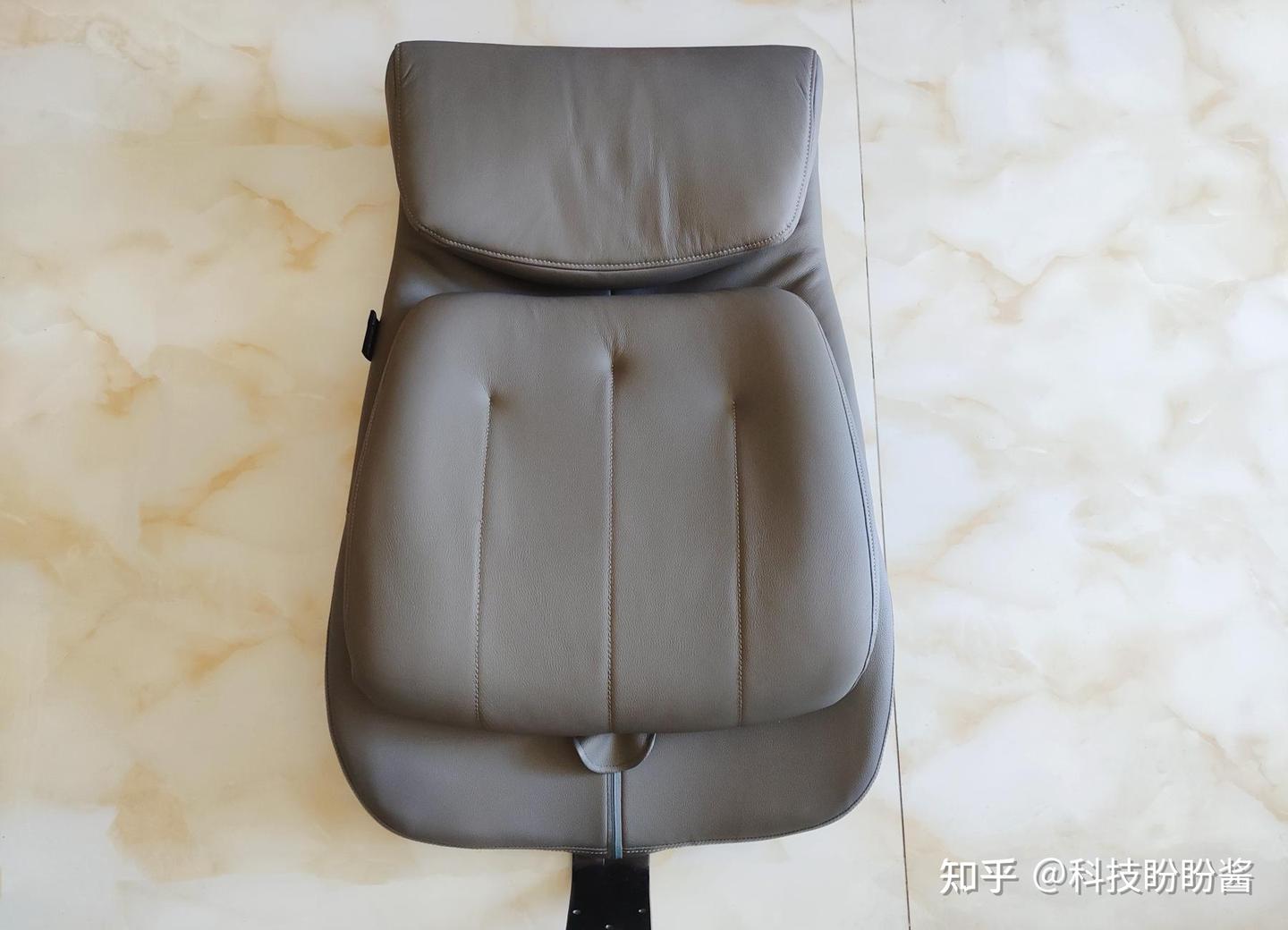 双层椅背，给腰足够的支撑和保护，恒林人体工学35°护腰老板椅 - 知乎