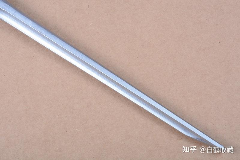 中国56三棱军刺短款 伞兵三棱 永远的神 - 知乎
