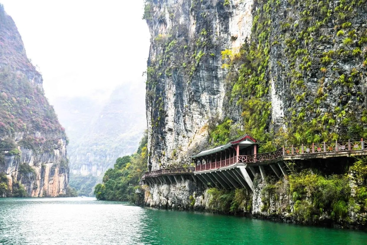 重慶熱門旅遊景點 巫山小三峽旅遊攻略 低音號導遊