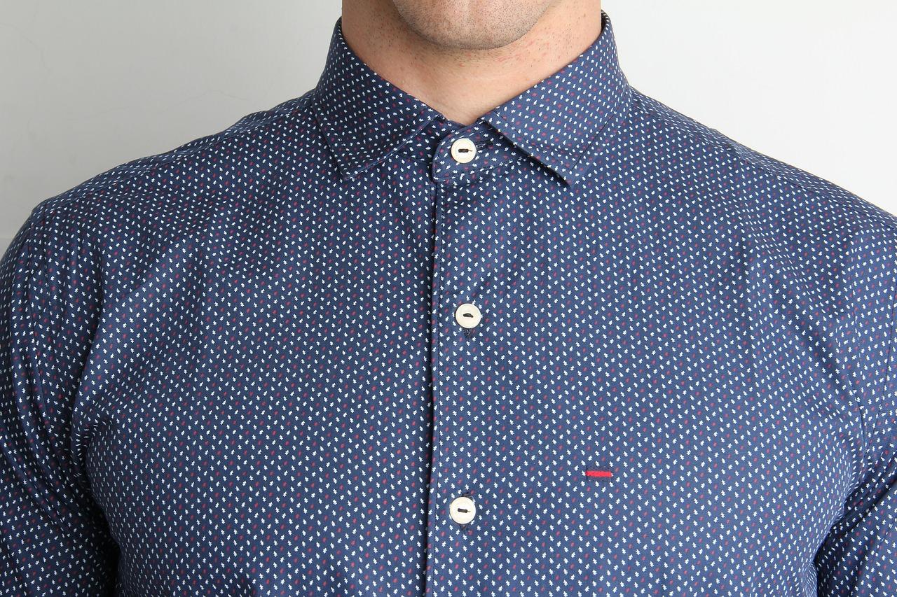 3. 衬衫挂放技巧