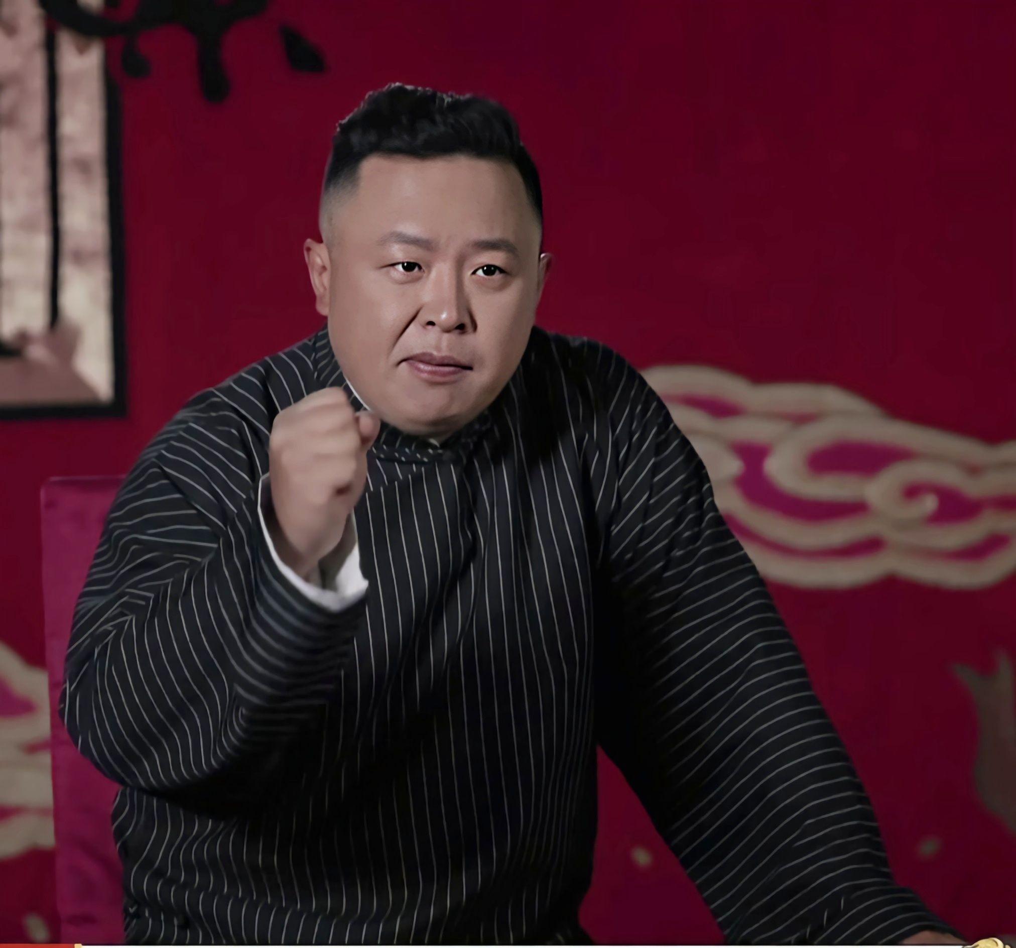 谁有阎鹤祥的照片呀?