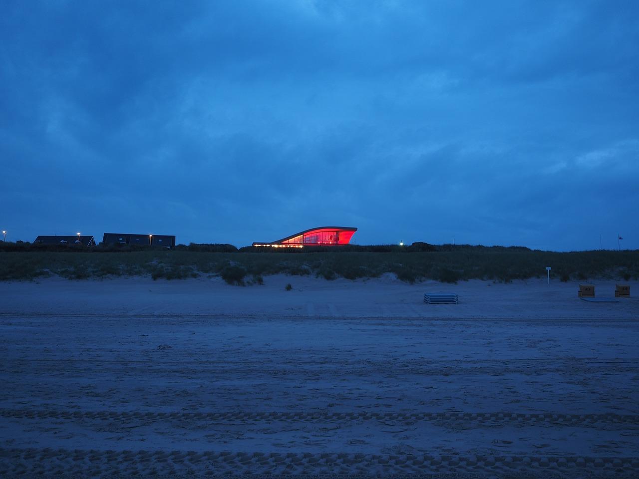 4. 民族特色壁画