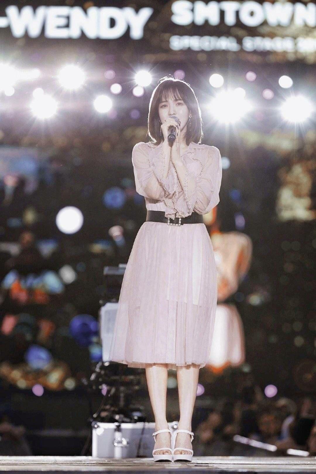 redvelvet成员wendy打歌期跌落舞台面部受伤身体骨折会对个人与团体