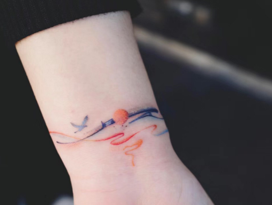 想用纹身盖住手腕的疤,什么图案比较好? - 知乎