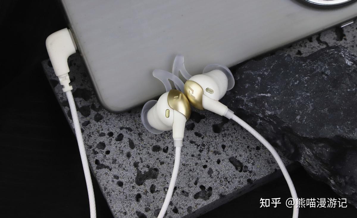 提供强大的EQ调节平台!评测绯乐虹Type-c接口有线降噪耳机