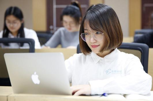 v2-812cc8ae9b9a41ca986afd7379d07917_1440w.jpg?source=172ae18b