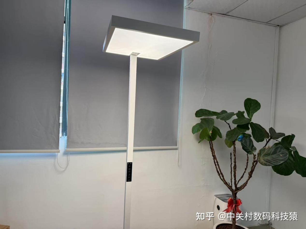 孩视宝大路灯值得买吗?书客、孩视宝、月影护眼大路灯强强对决 - 知乎