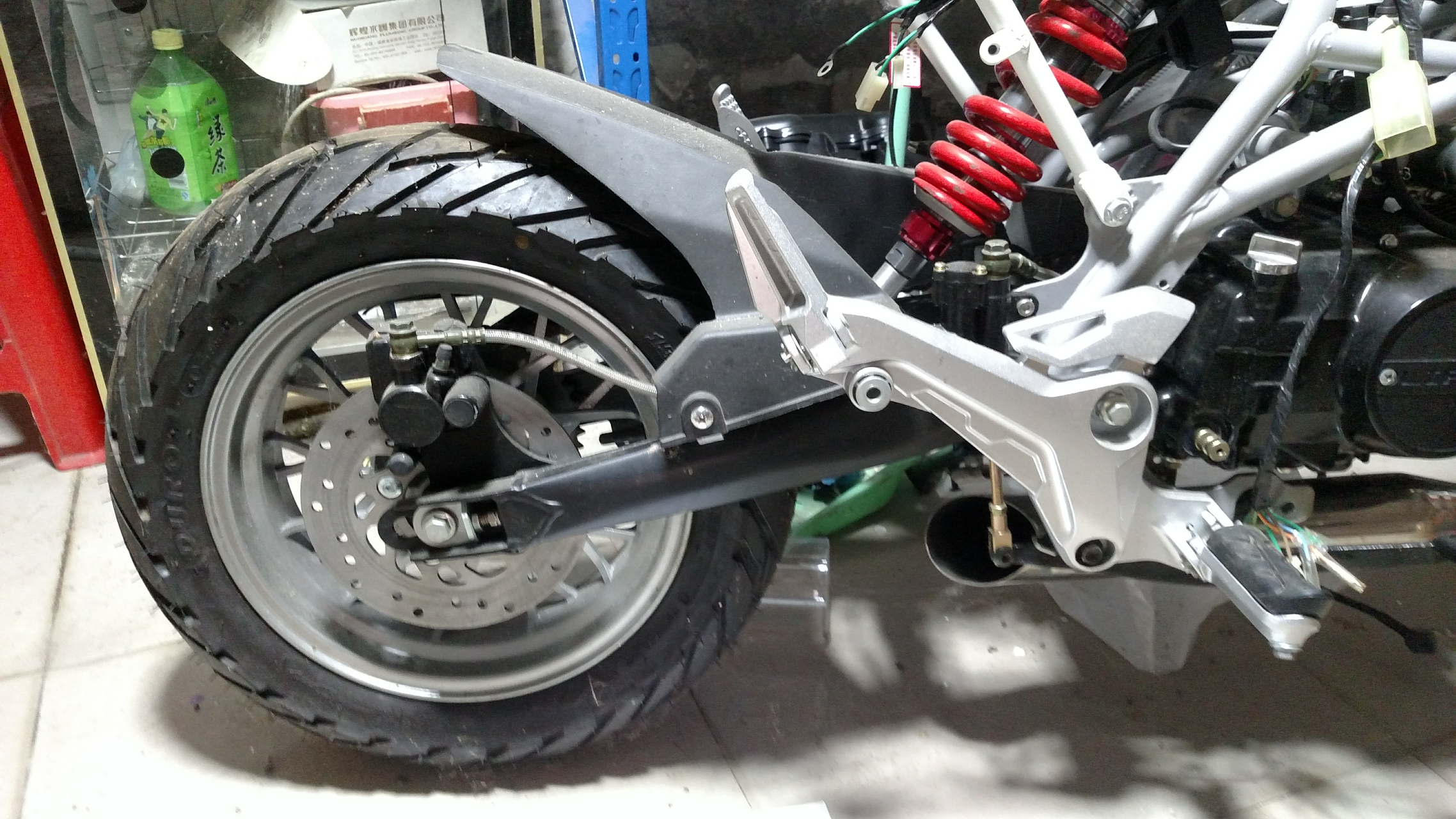摩托车改装后平叉要注意哪些?要更换哪些配件? - 知乎