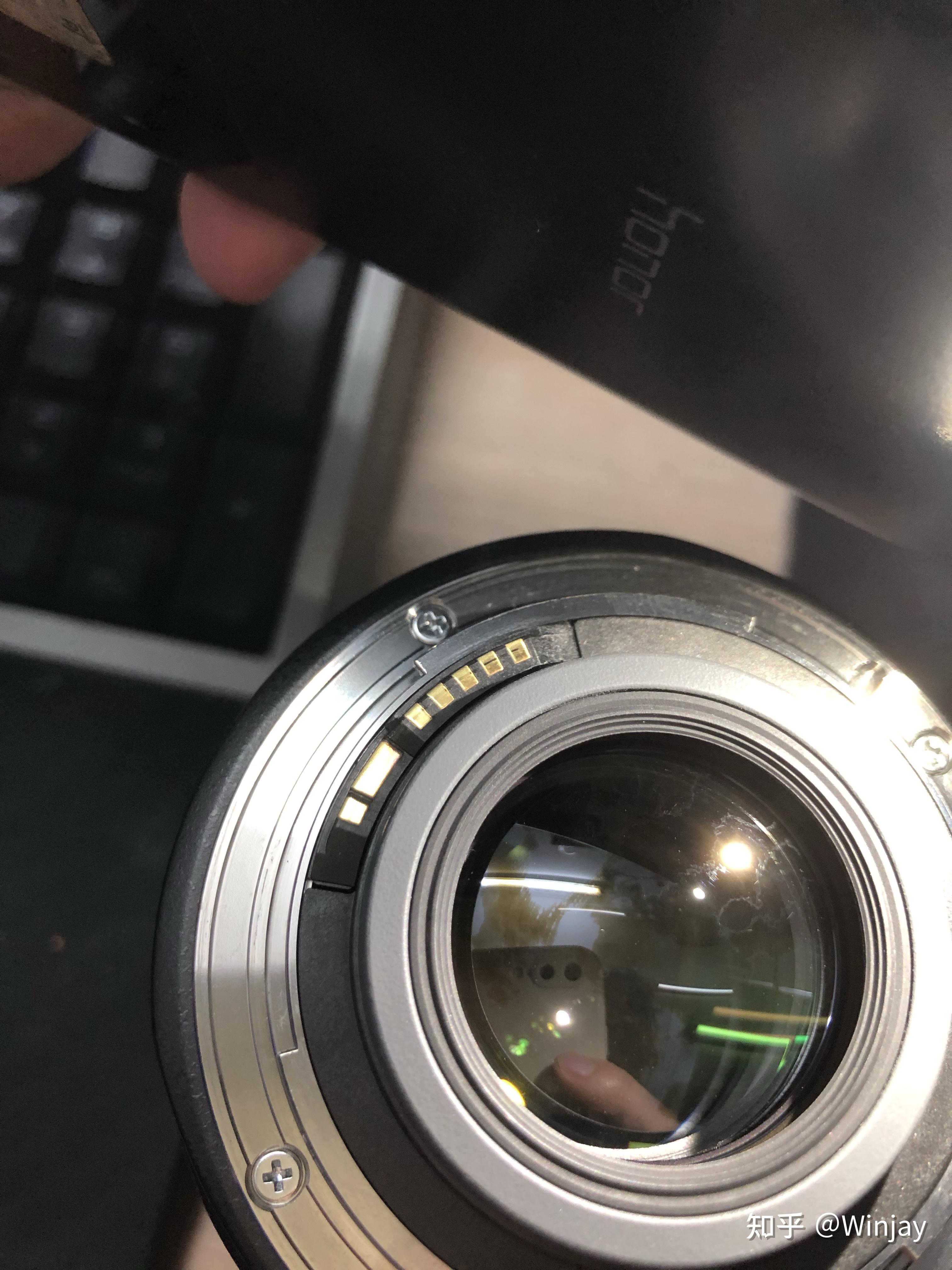 想询问下各位大神这个镜头是镀膜脱落了吗