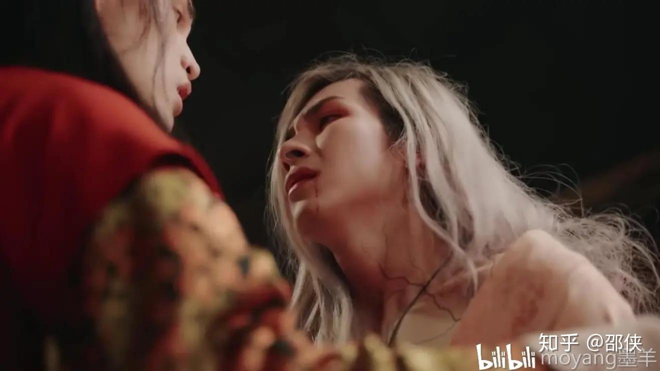 怎么评价最近很火的越南mv自心和泪色