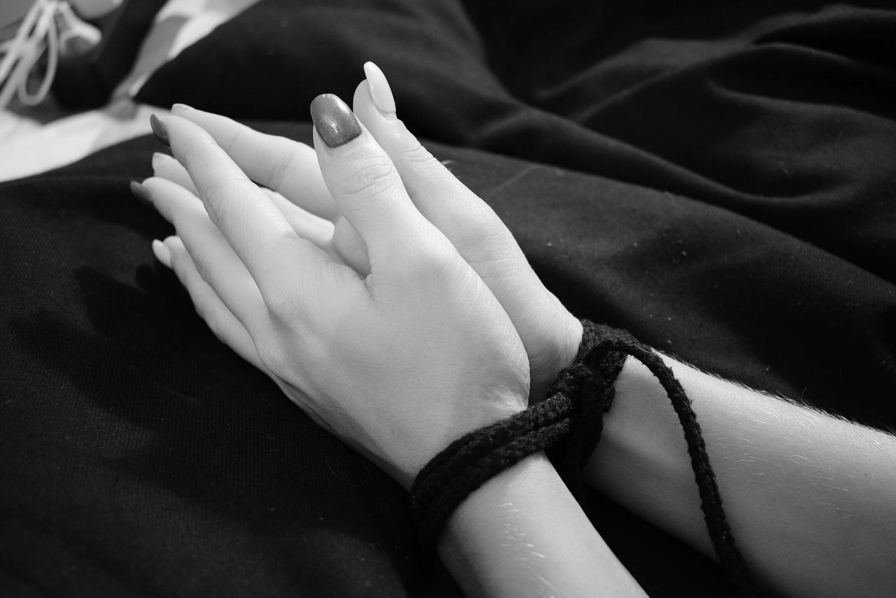 4. 环形卡箍锁紧