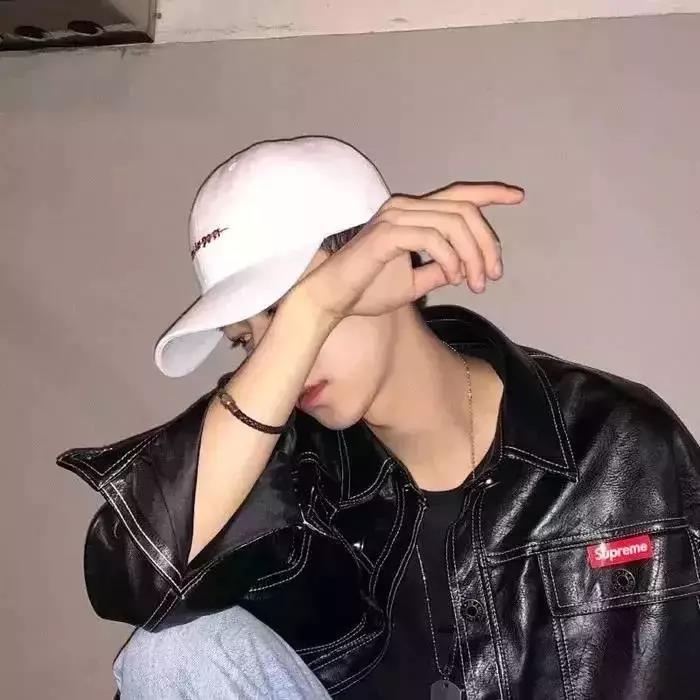 有没有清新脱俗的男头像