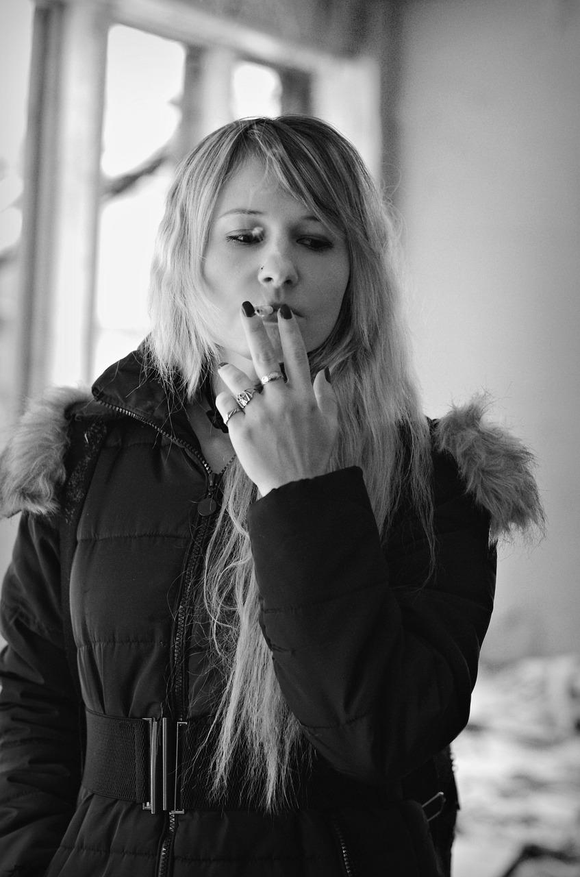 如何在室内抽烟没味道