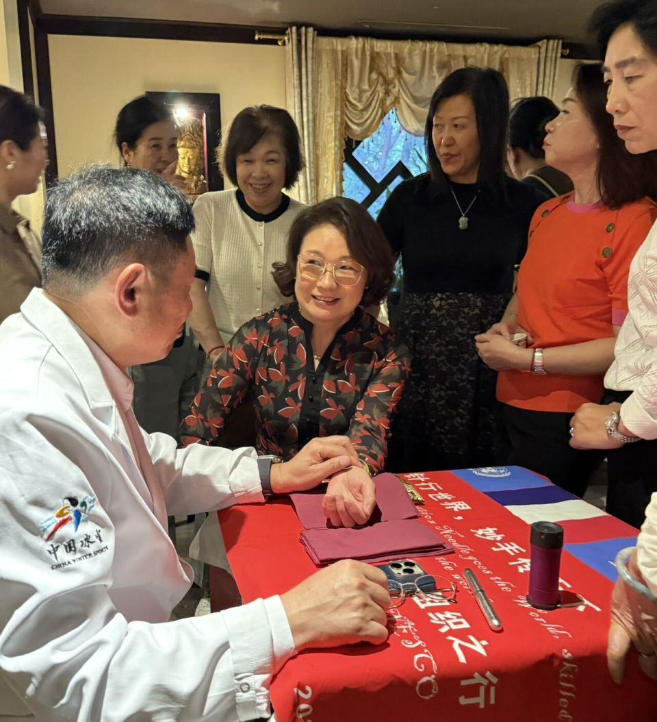 中国中医专家王守东巴黎讲座传授中医智慧与养生之道 - 知乎
