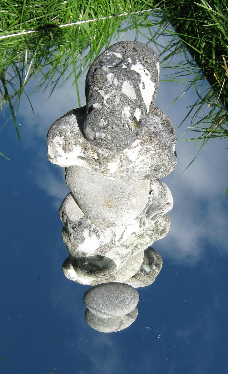 4. 火岩石茶几价格