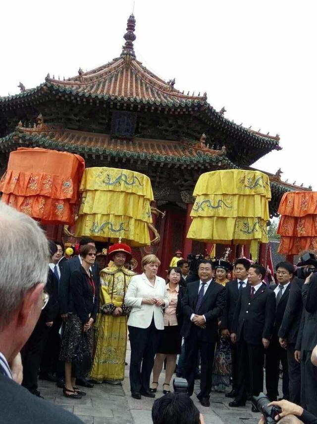 穿满服就能代表中华文化吗? - 知乎