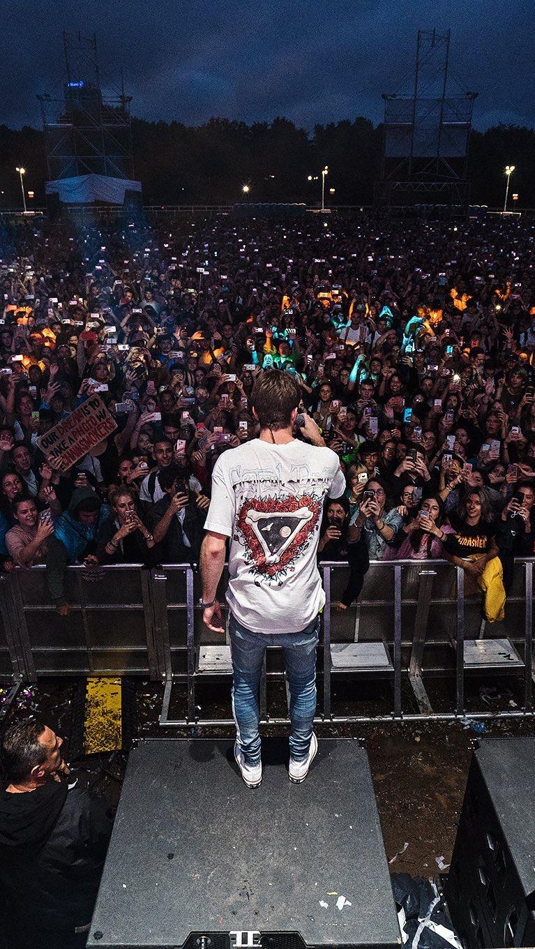 如何评价 the chainsmokers 的专辑《memories.do not open》?