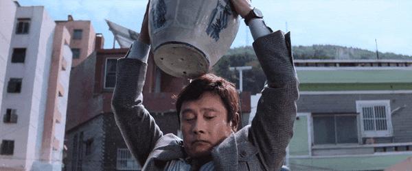 《无可奈何》口碑炸裂+横扫大奖，年度顶流爆款