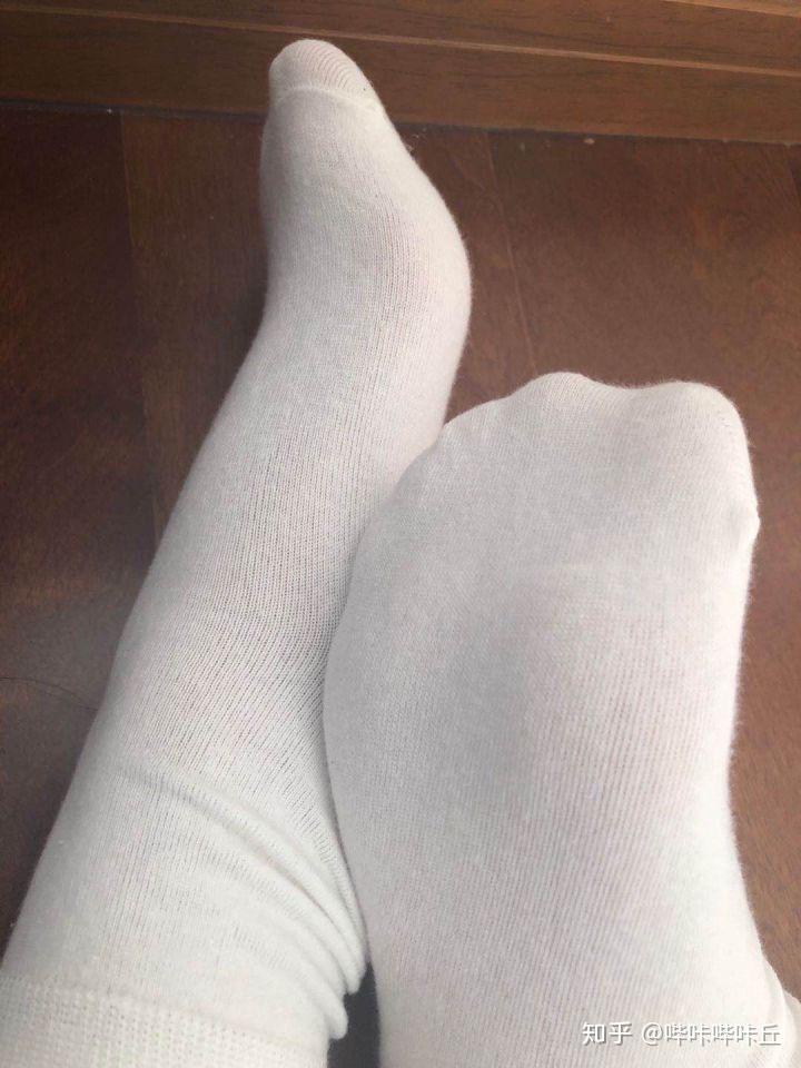 是否存在北方女生比南方女生更喜欢穿白袜子的现象如果是原因是什么