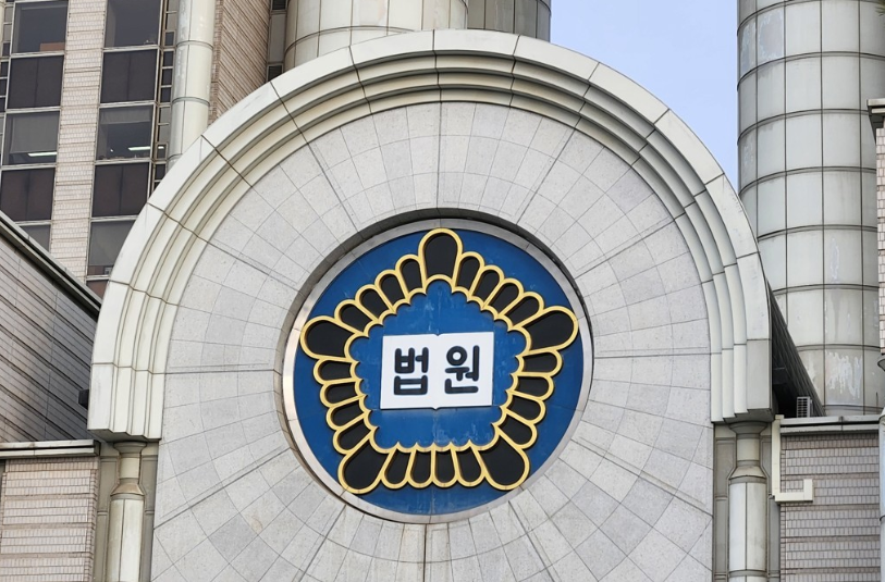 韩国前总统夫人金建希股价操纵案二审法官死在法院内，身亡现场发现遗书，哪些信息值得关注？