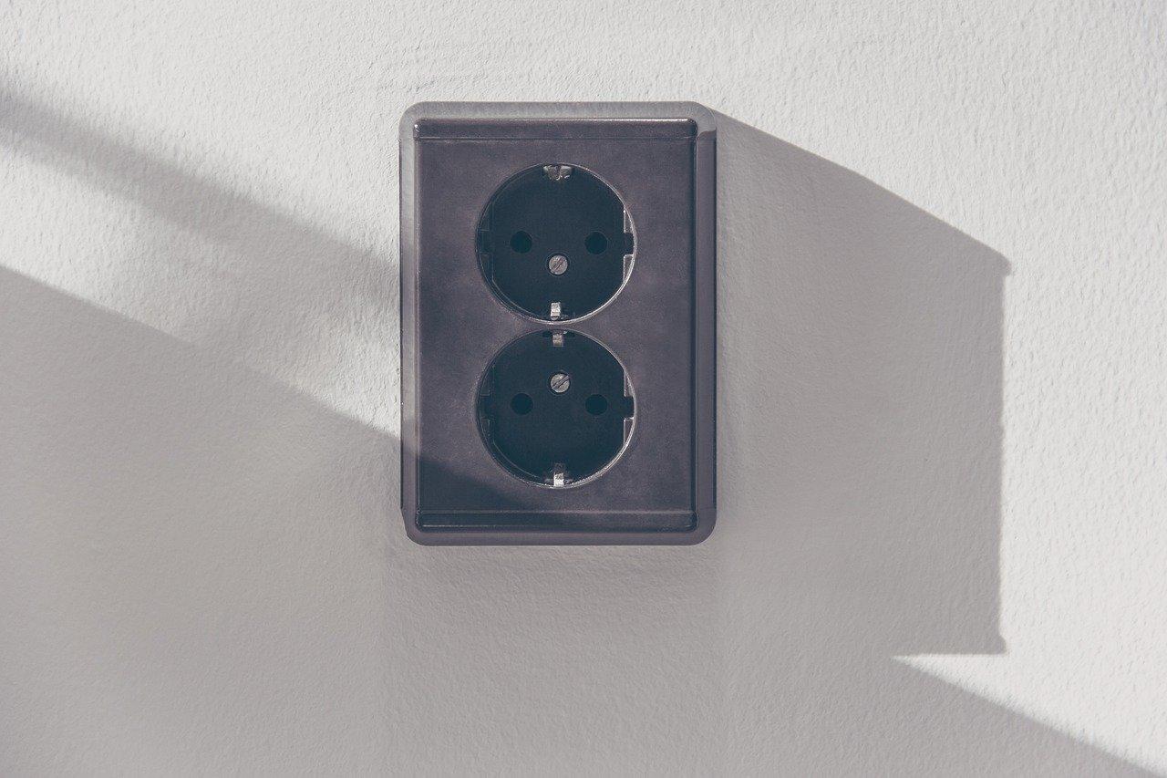 插头的电压是多少