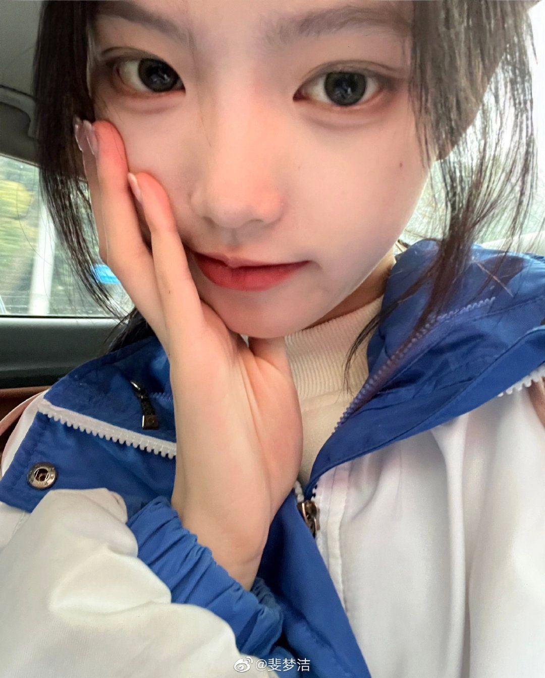 看了小红书引起严重不适我是心里不健康么