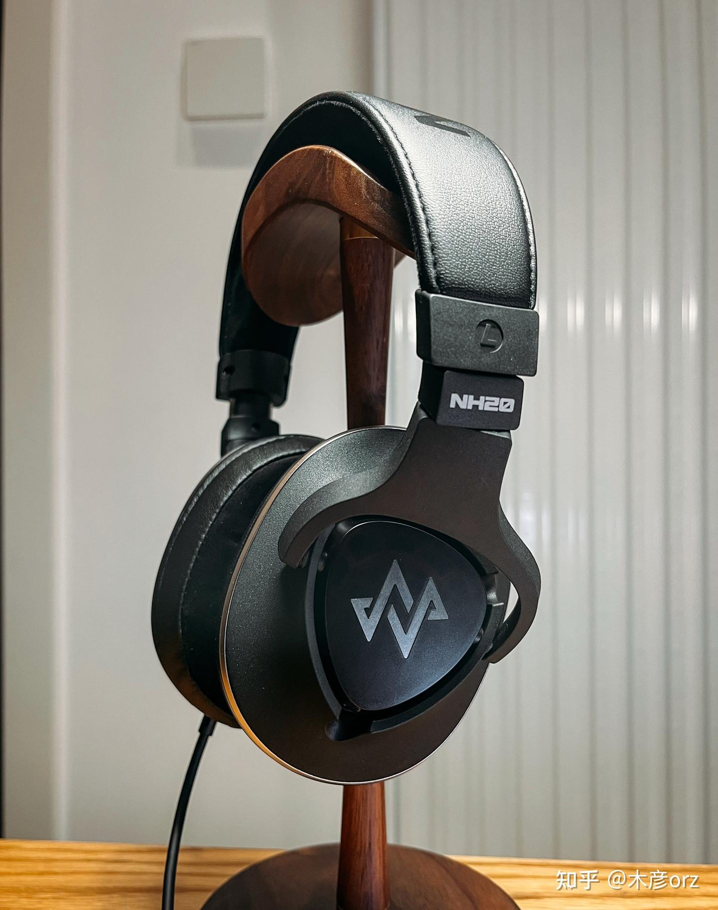 工具质感与声音平衡的艺术 NFACOUS宁梵声学 NH20头戴监听耳机测评