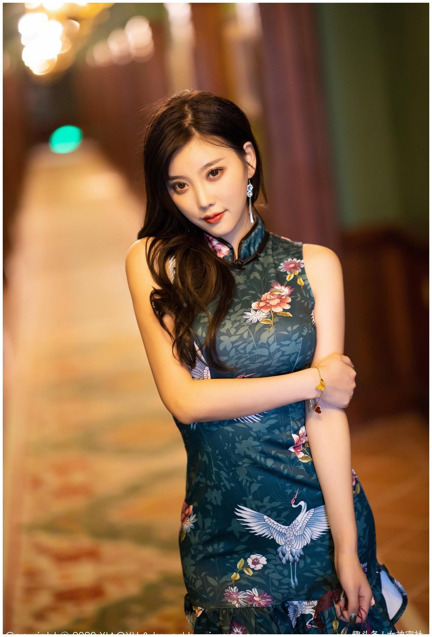杨晨晨 模特杨晨晨演绎新时代的旗袍风，复古柔情，尽在华服之中- 知乎