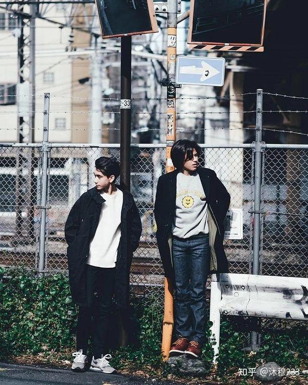 可以发下日本混血男团交叉点的照片吗