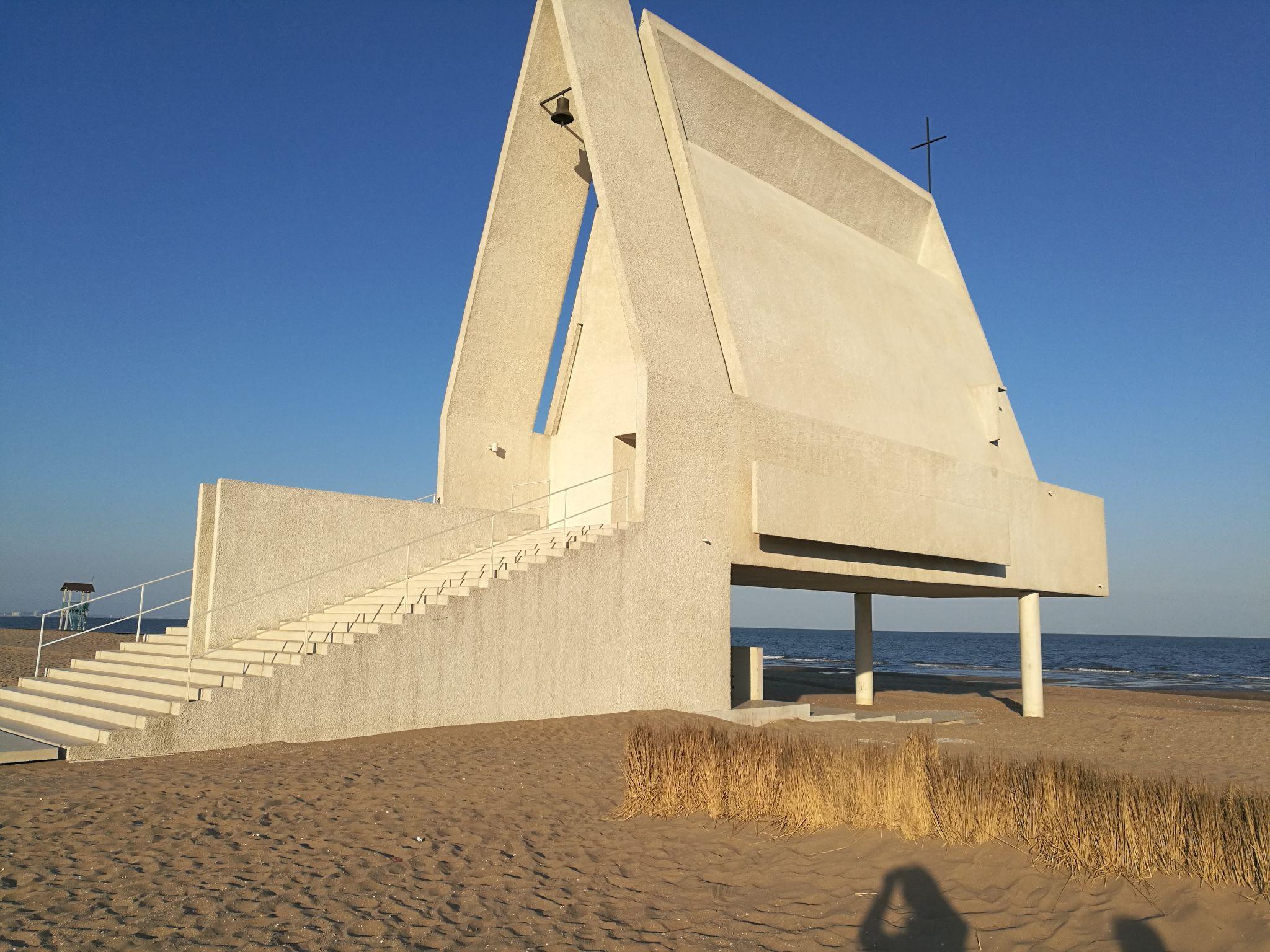 參觀秦皇島「中國最孤獨的圖書館」是怎樣的體驗?