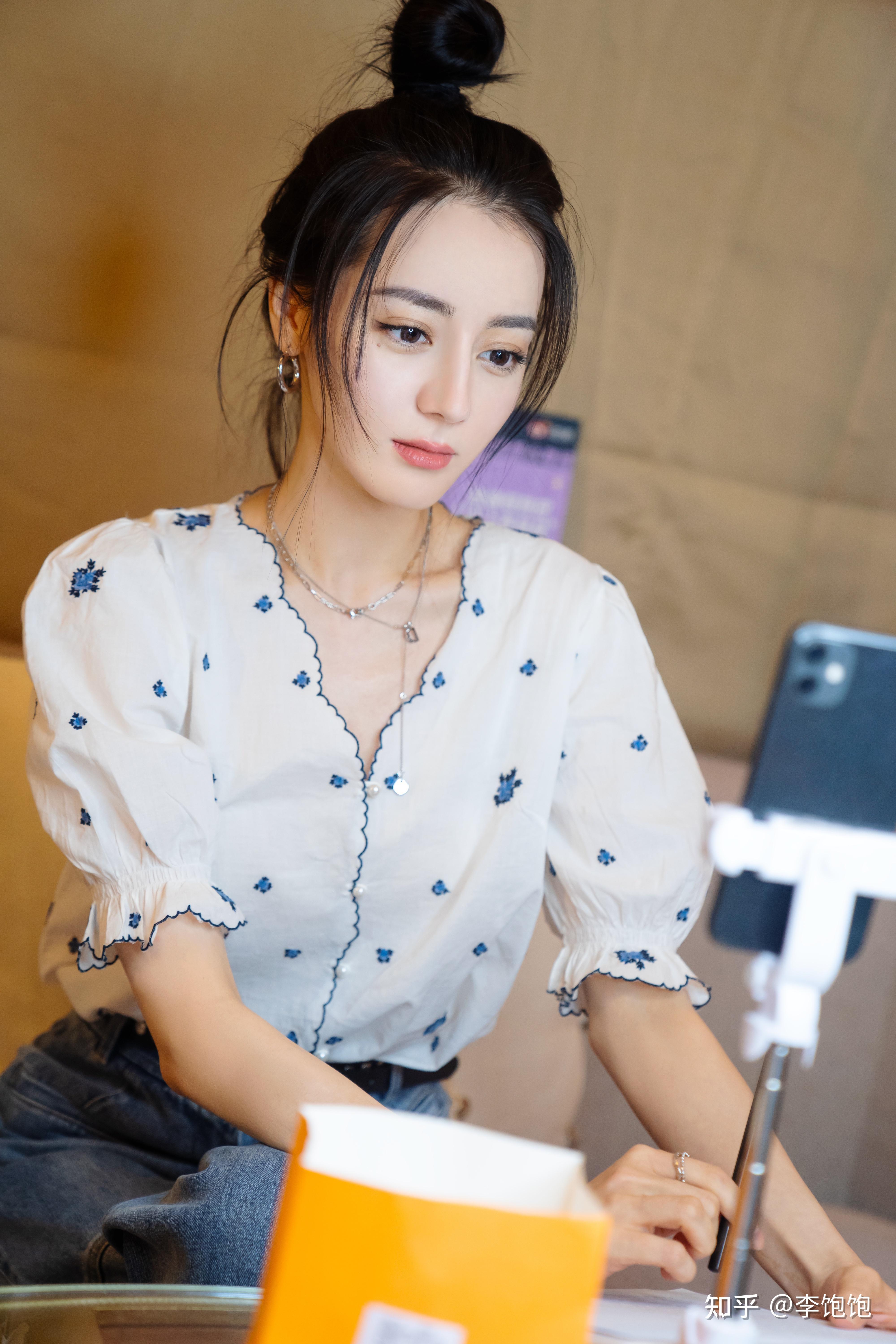 迪丽热巴真人到底有多美