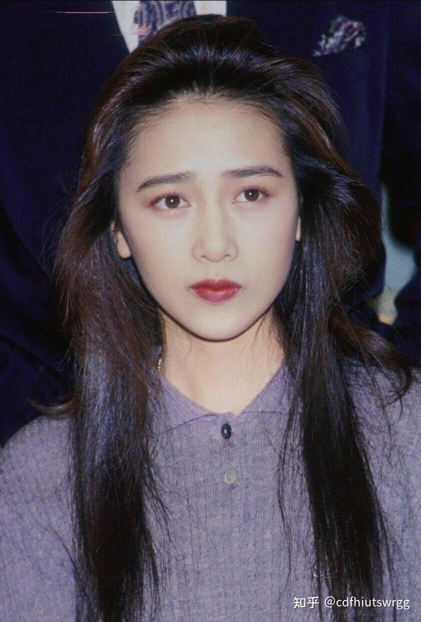 分析田中裕子的五官,妆造,有可能得到淡颜女生的变美思路?如何实操呢?