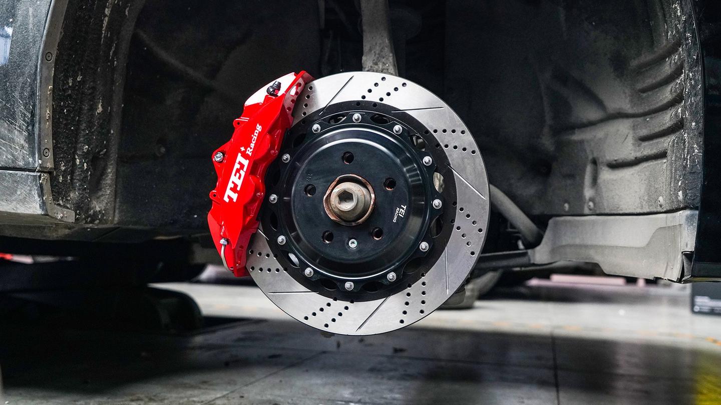 SCHAFFEN GG Two-Piece Alloy Rotor | Code GG9004 | AP Racing Caliper: 9200 | 355x28mm main image 1