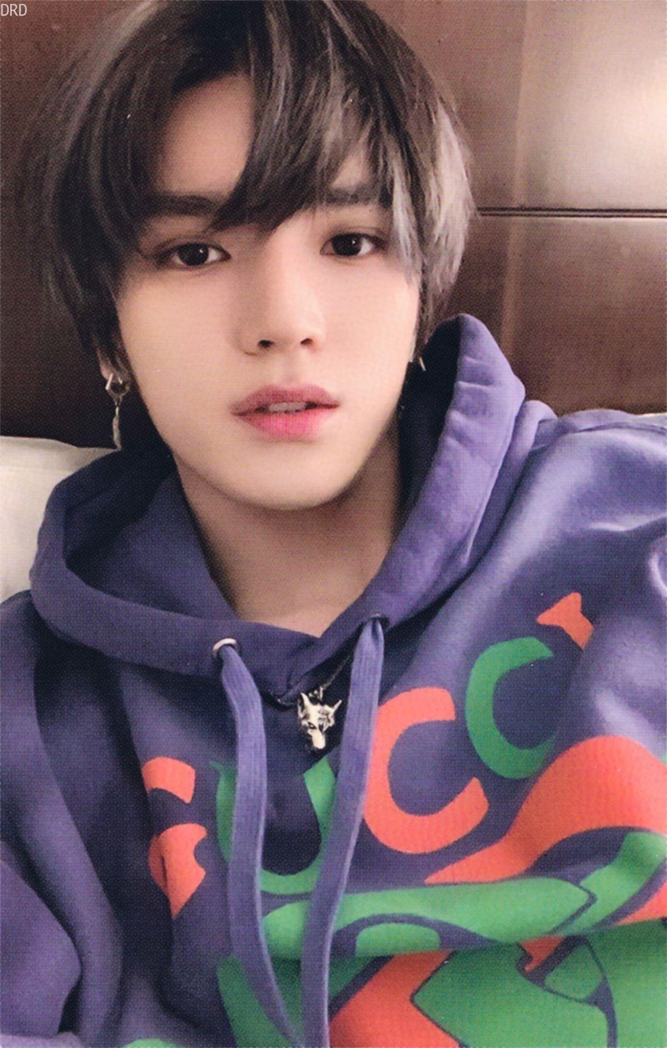 姐妹们有没有李泰容的神图啊可以做壁纸的内种最好无水印