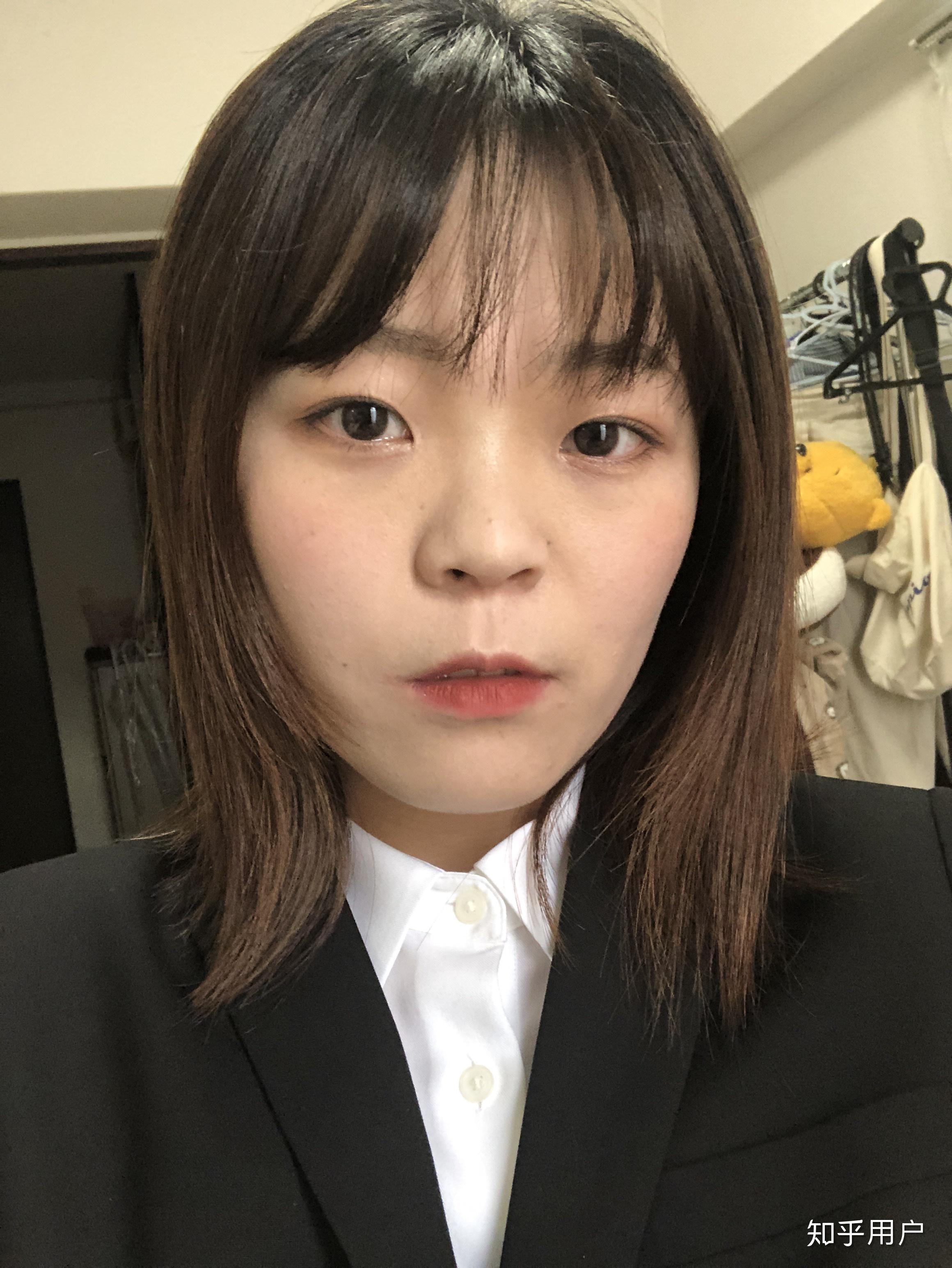 塌鼻梁女生一定不好看吗?