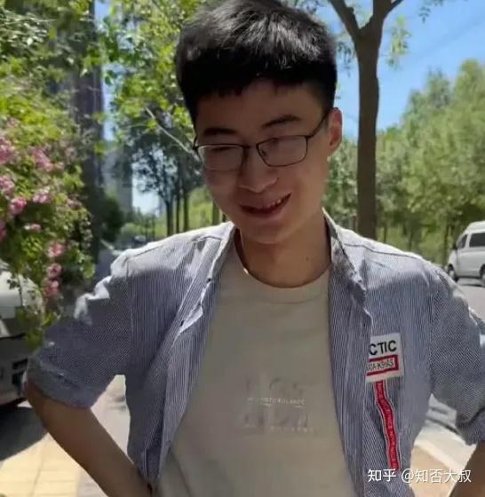 当年以713分考入清华的“搬砖男孩”林万东,如今怎么样了? - 知乎