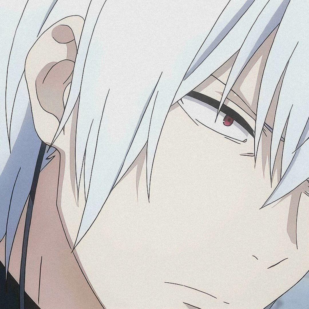 有没有特别像云深的动漫头像一头银发桀骜不驯