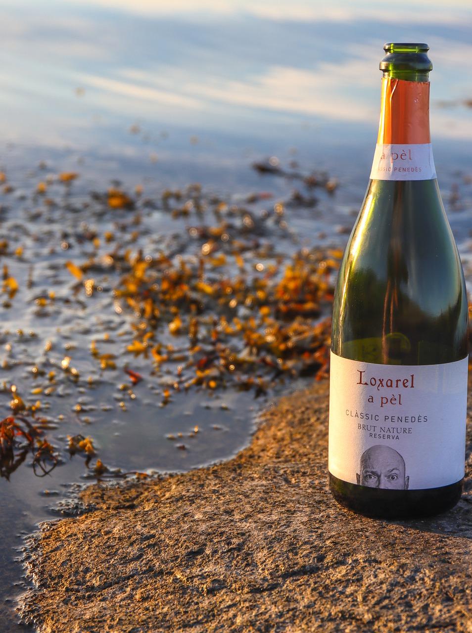 钢化膜里有气泡怎么办