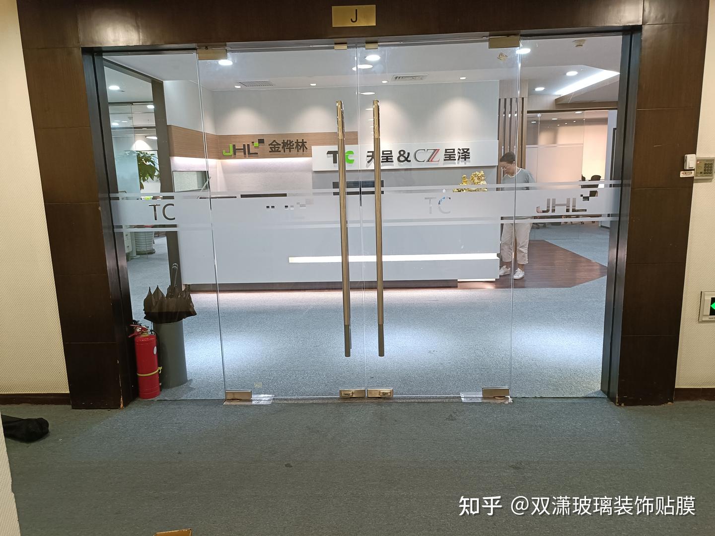 新手必看：玻璃贴磨砂膜腰线，这些细节你注意到了吗？ - 知乎