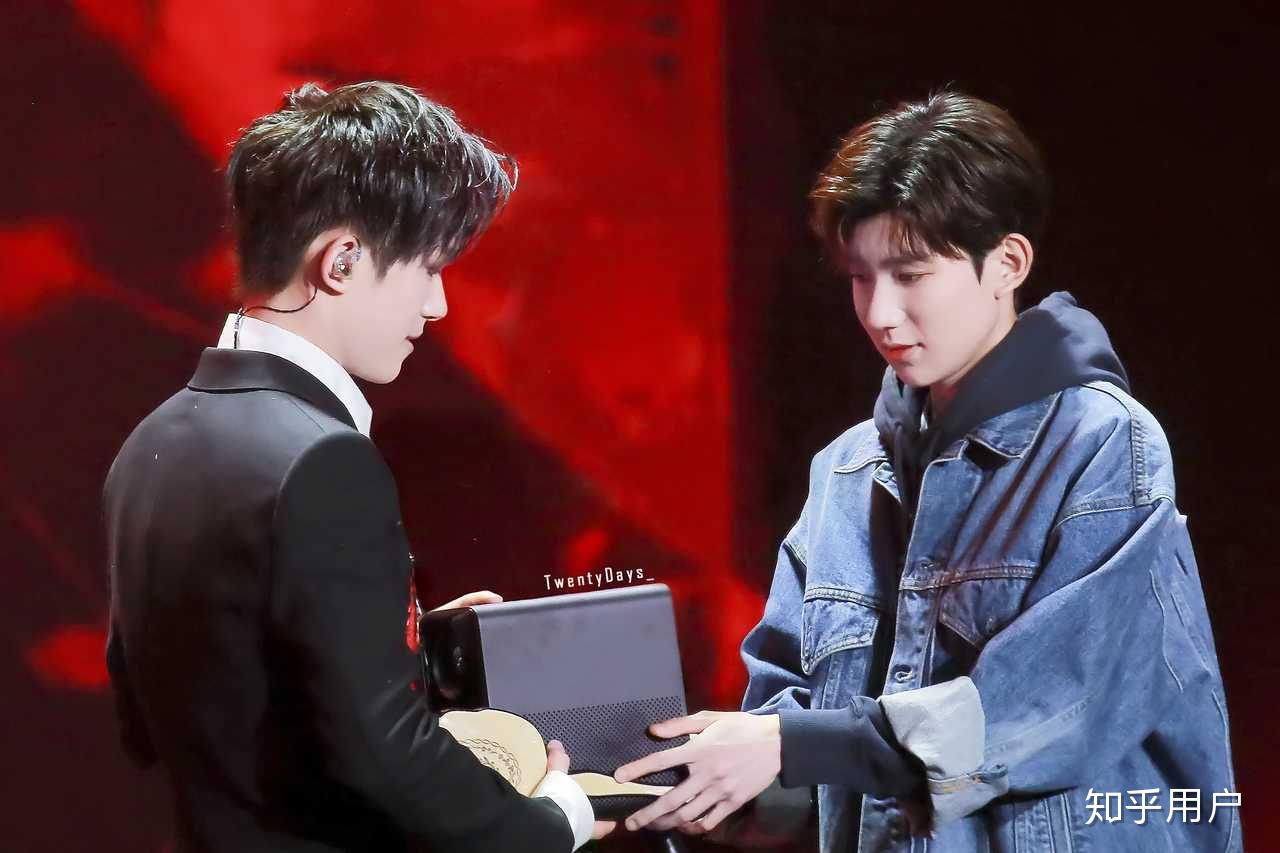 如何看待tfboys中王源和易烊千玺的感情? - 知乎