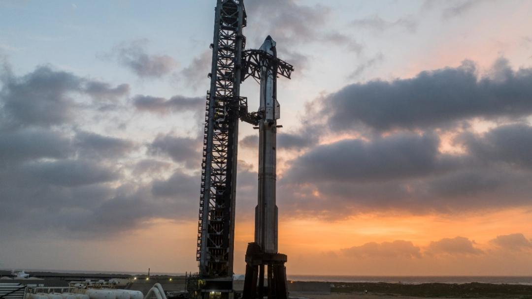 SpaceX星舰第九次试飞任务失利，飞行49分钟，助推器在硬着陆之前爆炸 - 知乎