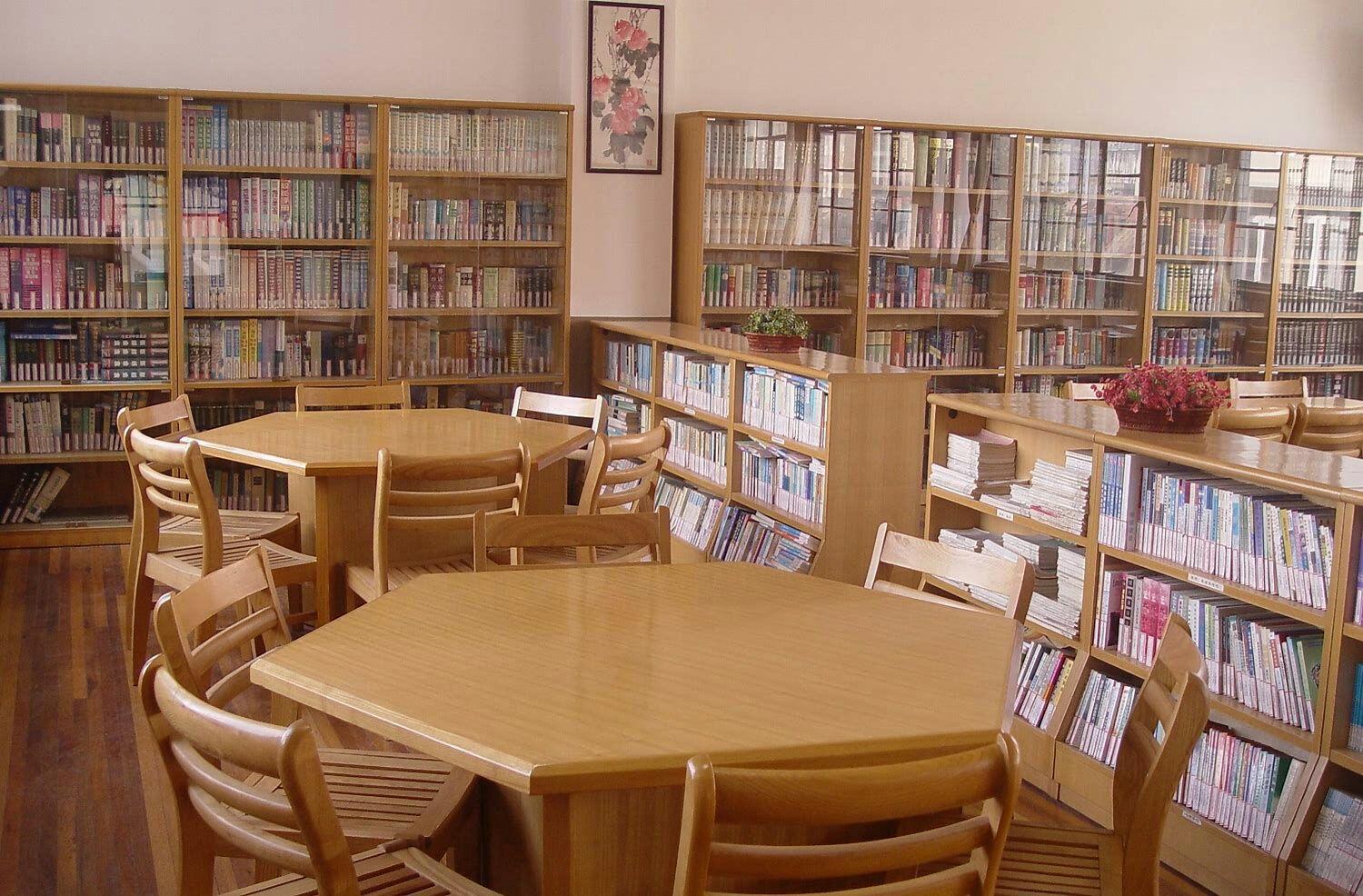 有什么书值得推荐给大学生看