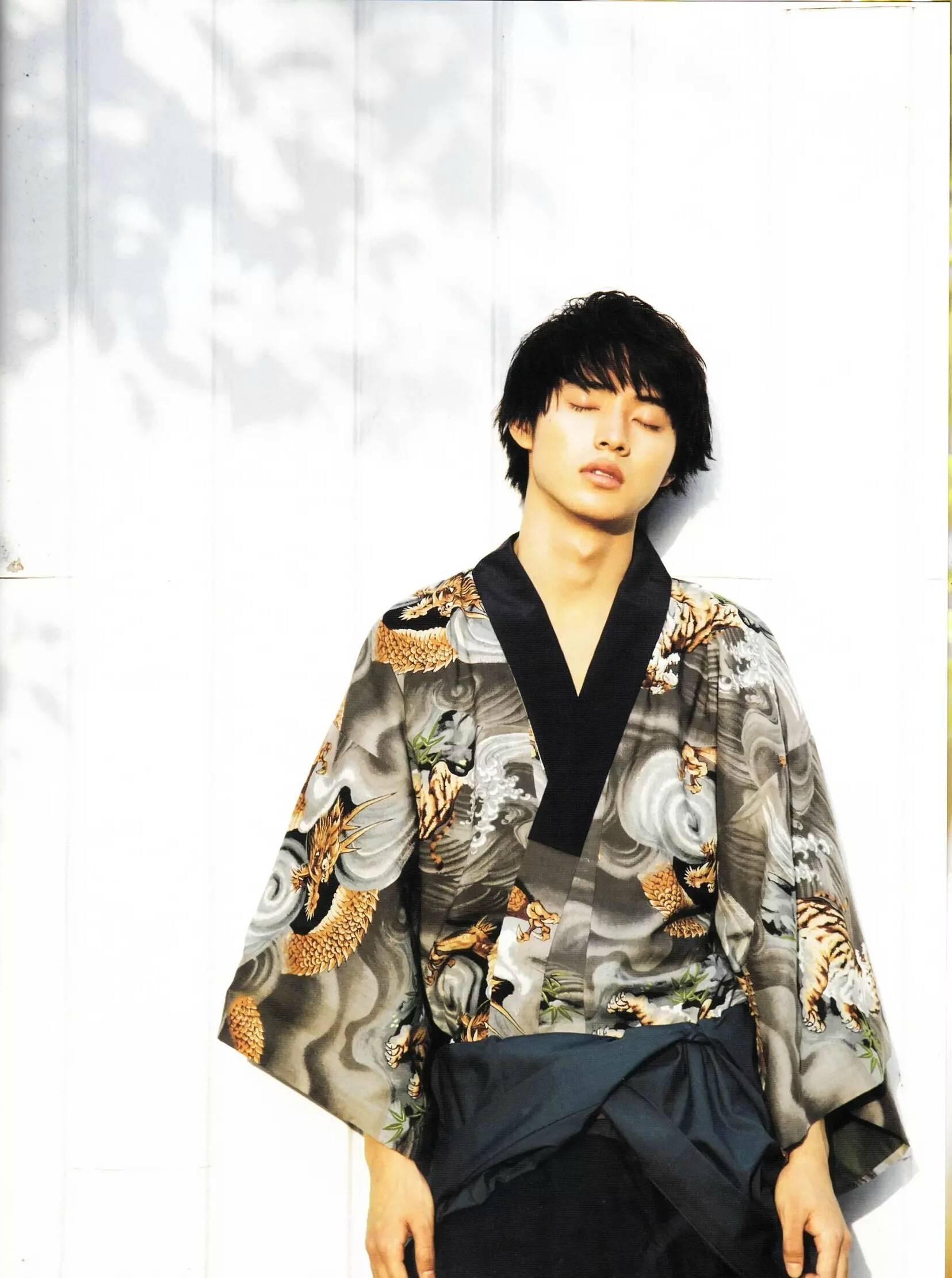 穿着和服最养眼的日本男星有哪些?