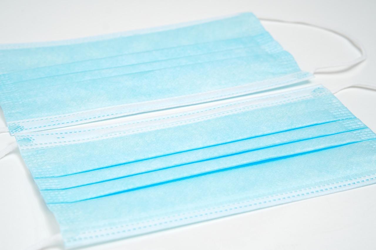 4. 检查空调排水管