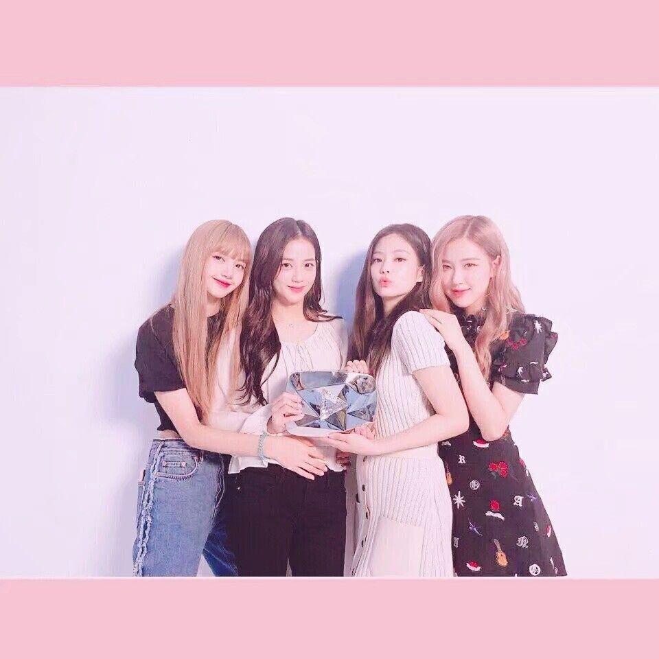 有没有blackpink全体的绝美合照