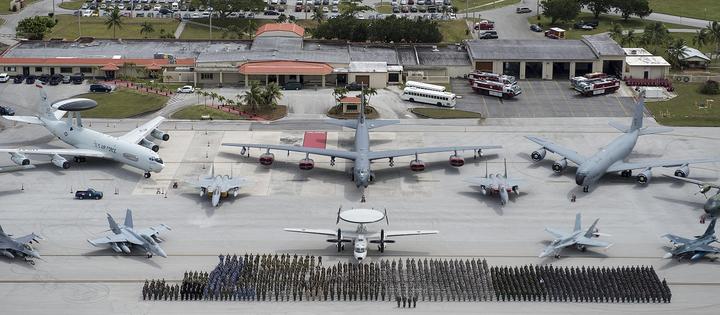 关岛安德森空军基地图片