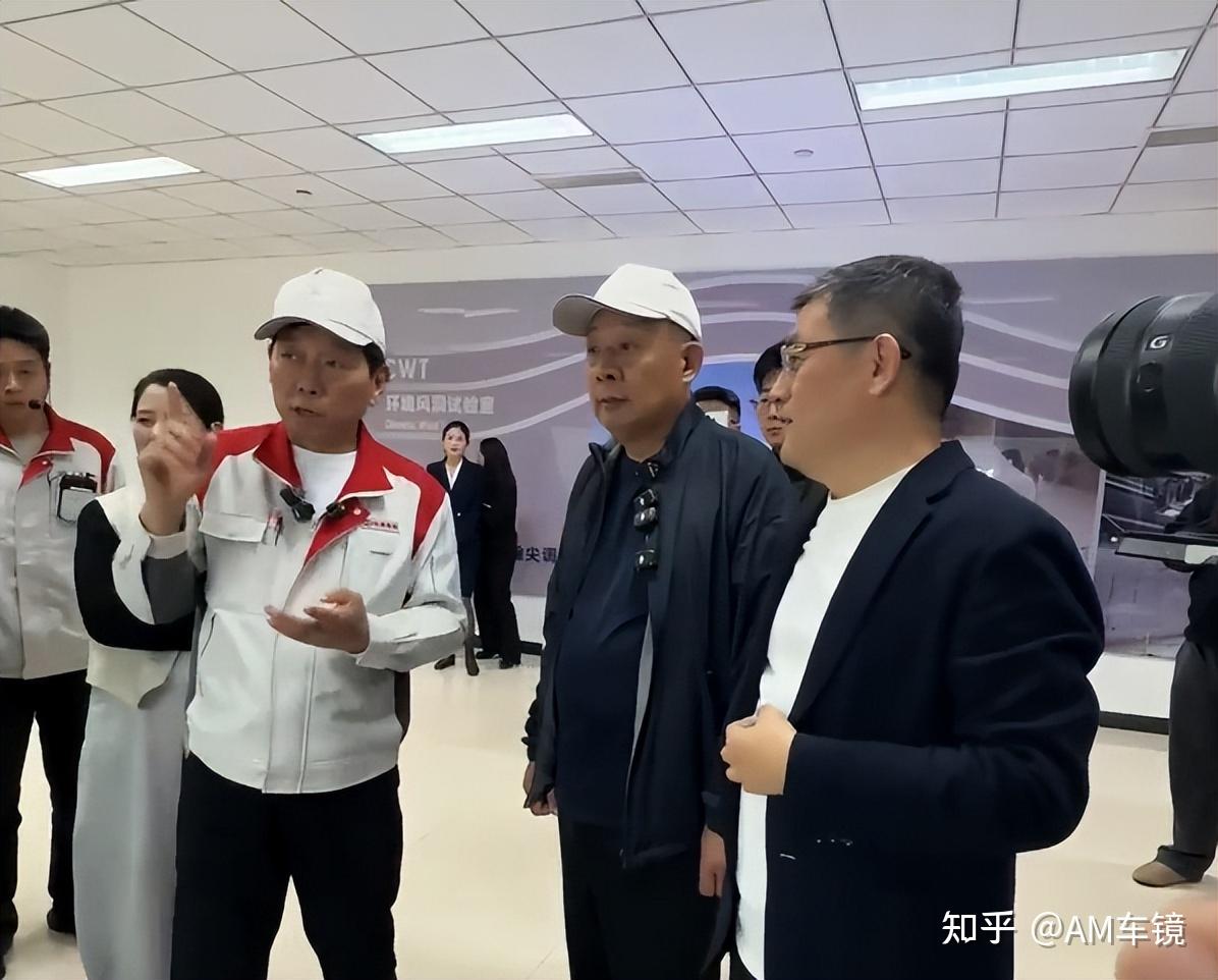 于东来订20台坦克700 这场双向奔赴藏着国货最硬底气最硬底气