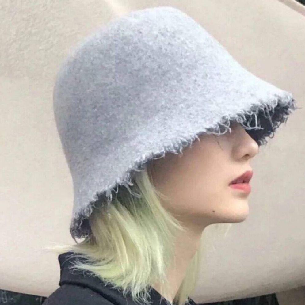 大家有哪些潮或酷的女孩的头像? - 知乎