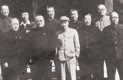 建国初期，总参谋长一职有多难干？为何多任总长在职期间被撤？ - 知乎